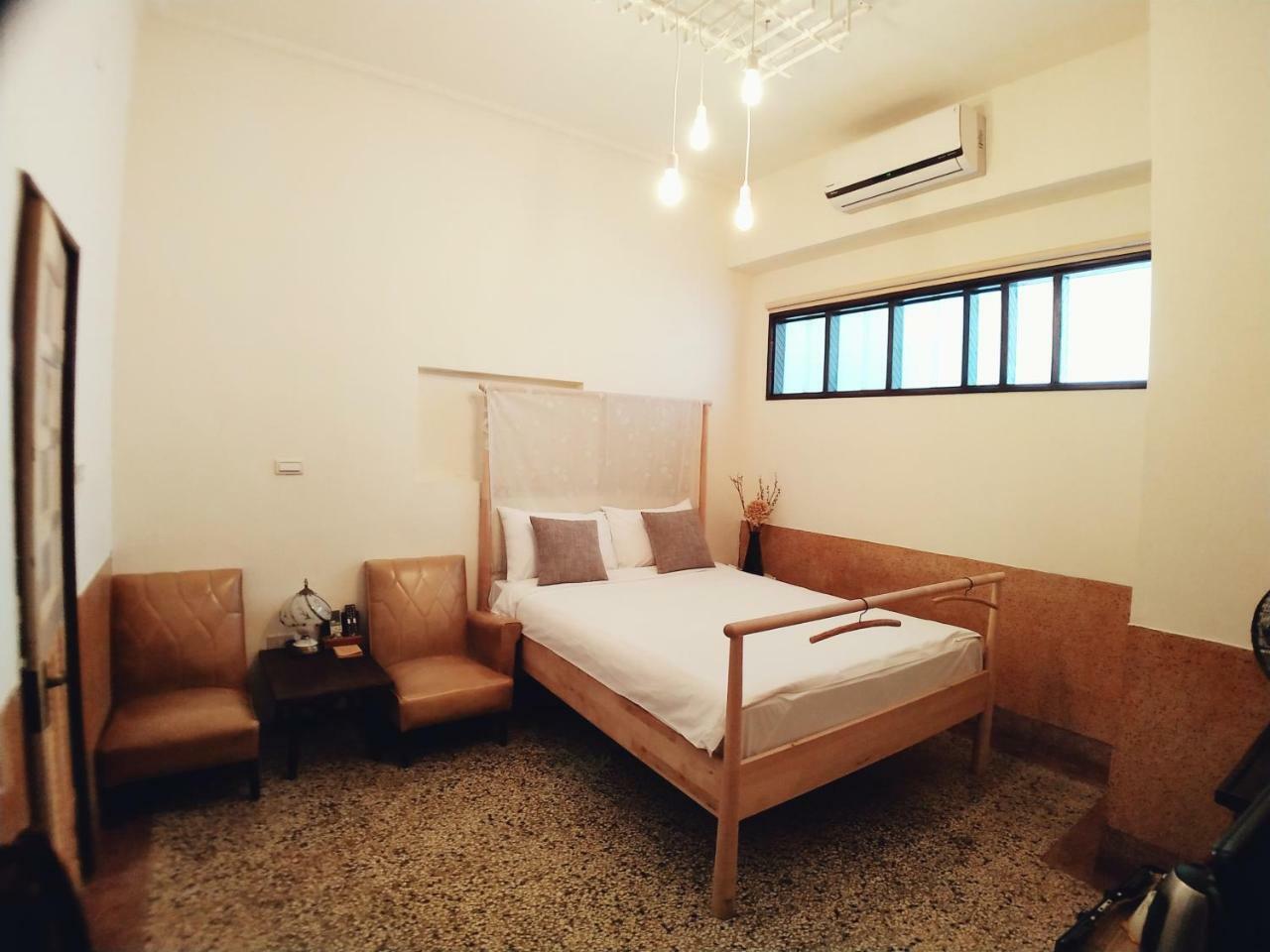 Goin Old House & Bar Apartment Tainan Exterior foto