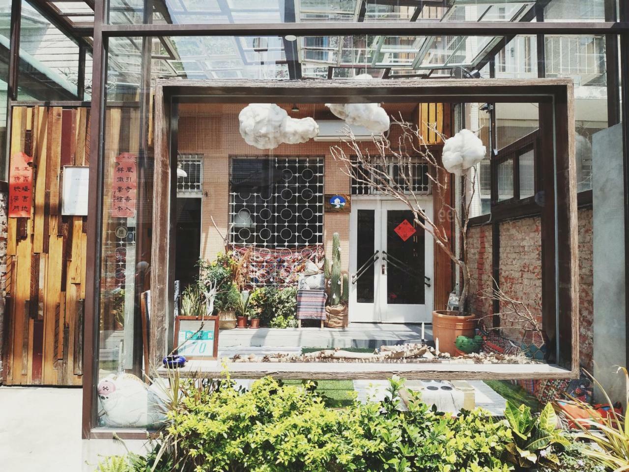 Goin Old House & Bar Apartment Tainan Exterior foto