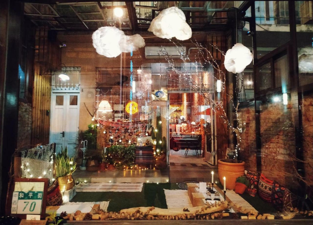 Goin Old House & Bar Apartment Tainan Exterior foto